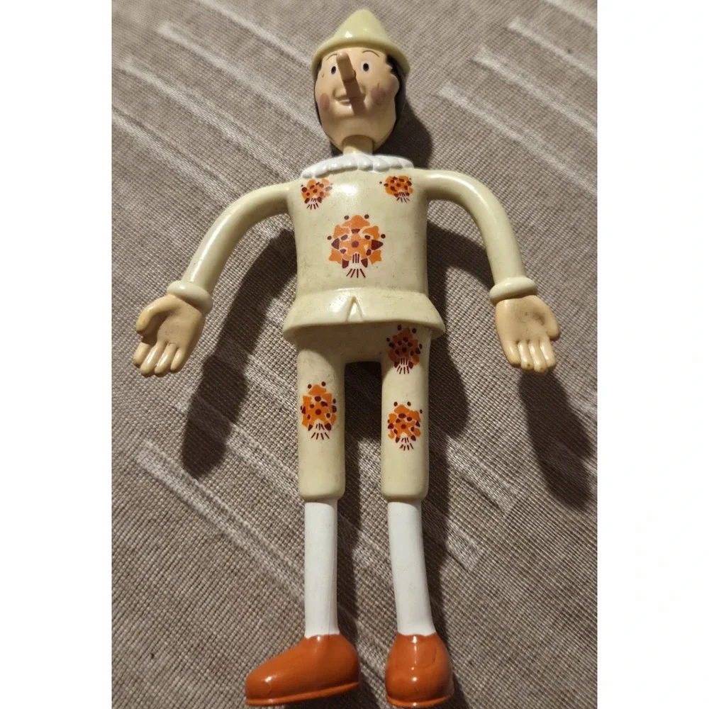 Pinocchio Bendable Figurine Retractable Nose McDonalds 2002 5.5
